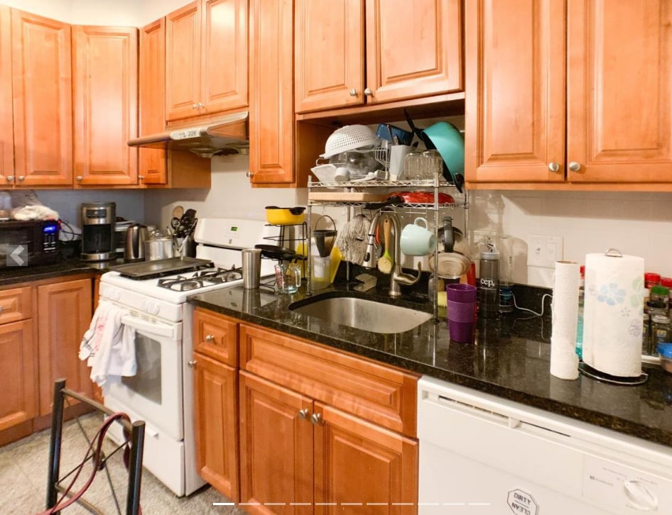 Building Photo - 126 Cedar St