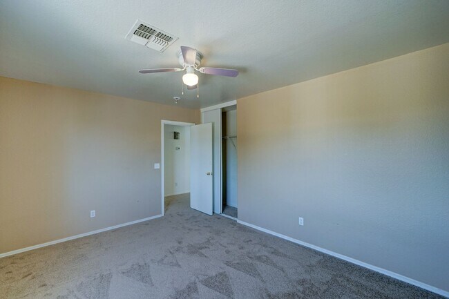 Building Photo - AVAILABLE NOW!!! Oversized Bedrooms in Johnson Ranch
