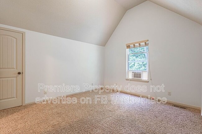 Building Photo - 9652 McGee St