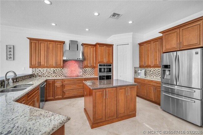 Building Photo - 4707 SW 195th Terrace