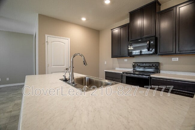 Building Photo - 8329 Kinclaven Ct