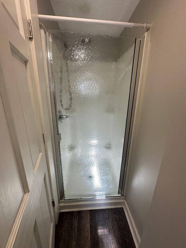 Building Photo - 1126 Jennette Ave NW