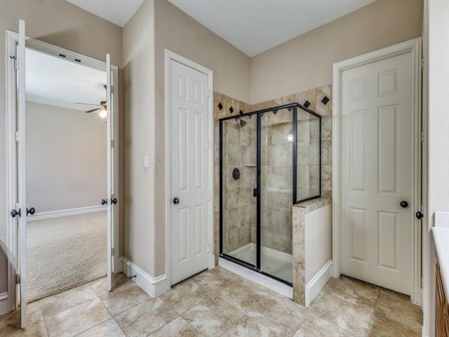 Building Photo - 832 Hidden Springs Ct