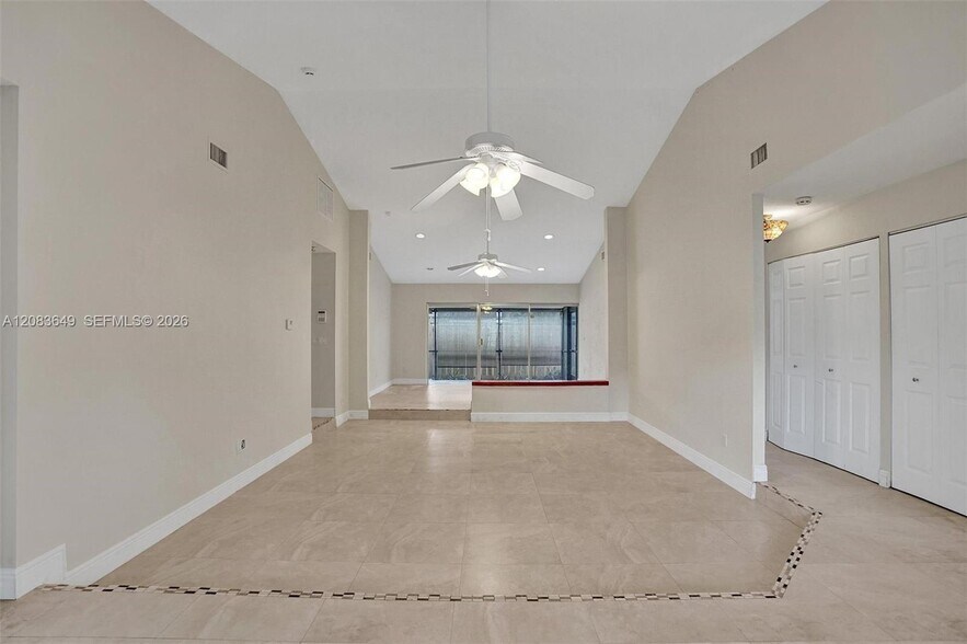 Building Photo - 7532 Nova Dr