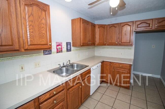 Building Photo - 1294 Winston Rd