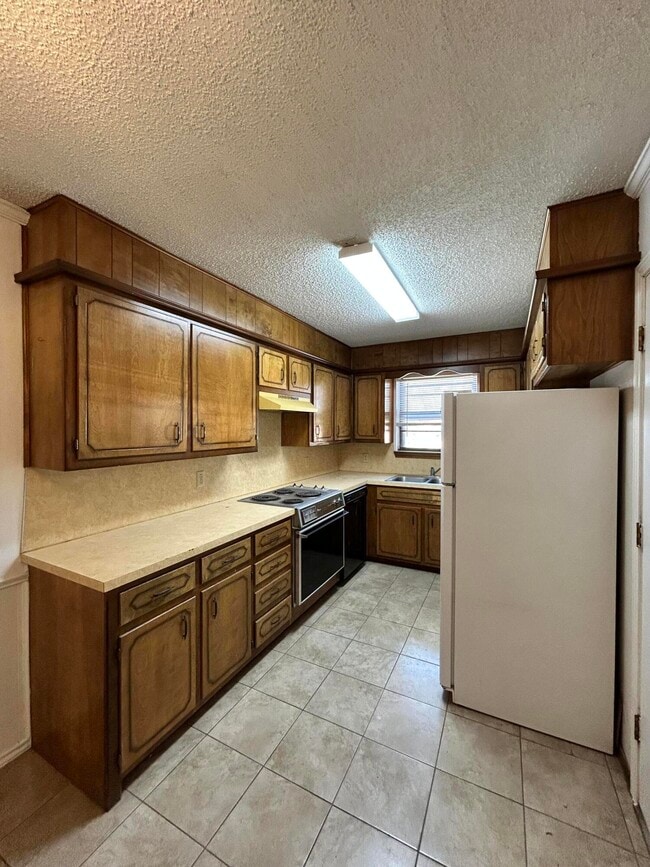 Building Photo - 6109 38th St