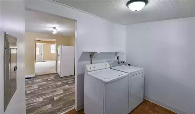 Building Photo - 3 Bedrooms, 1 Bathroom Single Family Home ...