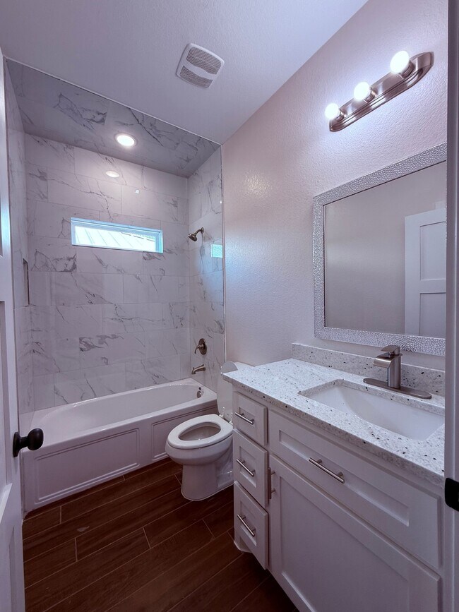 Building Photo - 14880 Coaltown Rd