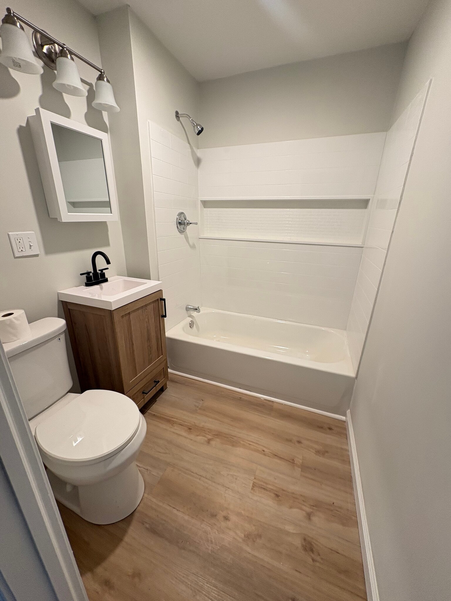 Building Photo - 49 Grove St