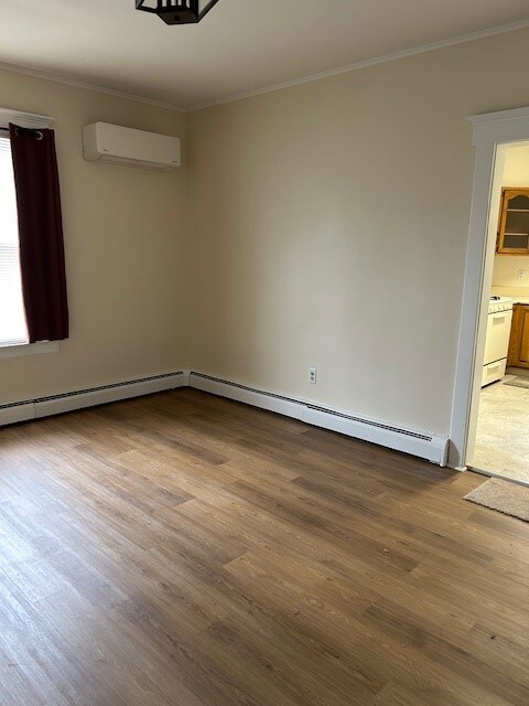 Building Photo - 18 Willard St