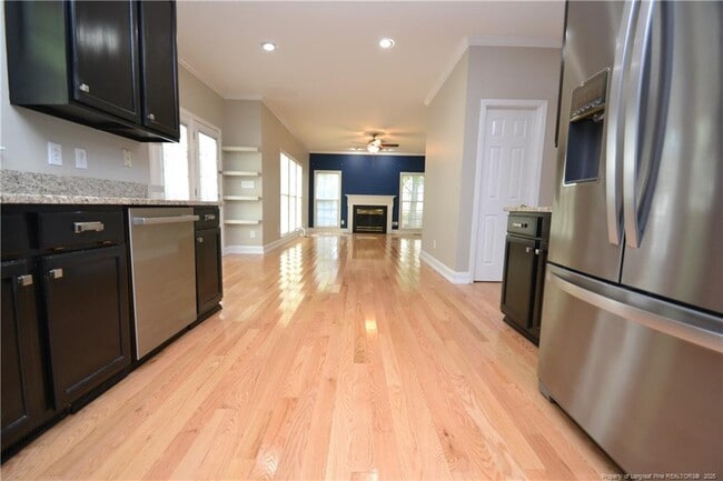 Building Photo - 6524 Englehardt Dr