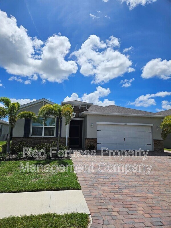 Primary Photo - 623 Parkshore Lk Ave