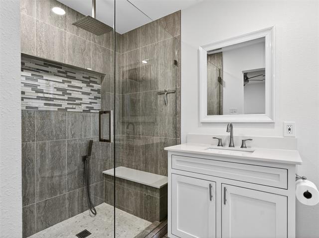 Building Photo - 1808 Oates Dr