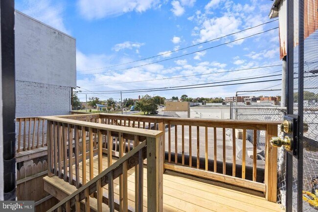 Building Photo - 478 S Bentalou St