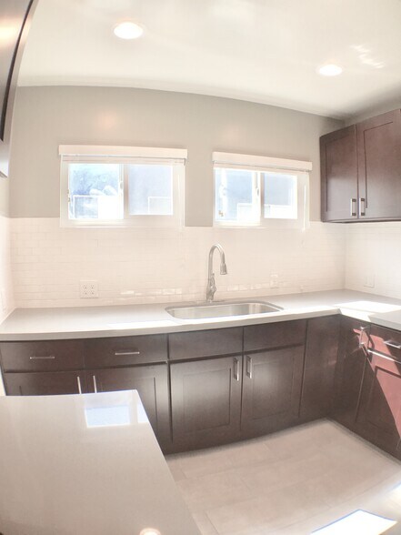 Building Photo - 1329 5th Ave