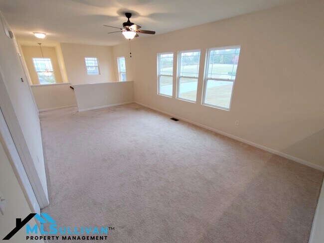 Building Photo - 5454 Jessip St