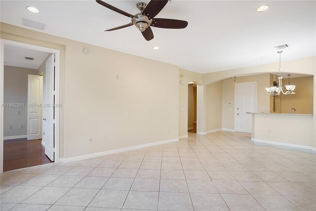 Building Photo - 2900 NW 125th Ave