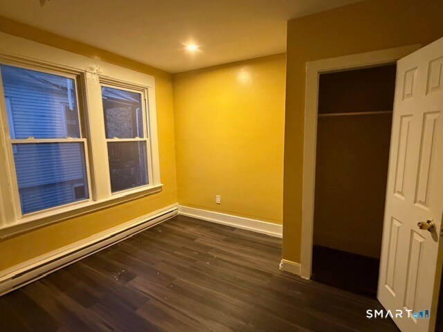 Building Photo - 390 Willow St