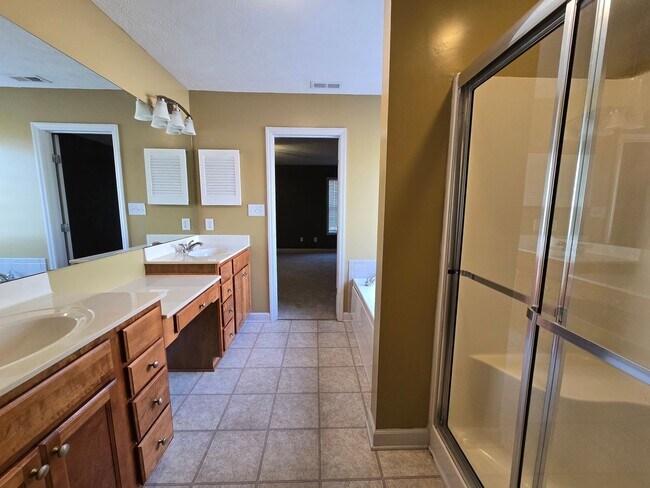 Building Photo - 36 Randolph St