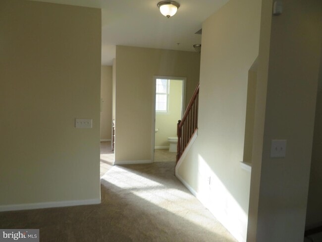 Building Photo - 3700 Bedford Dr