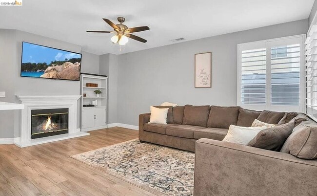 Building Photo - 4010 Goleta Pl