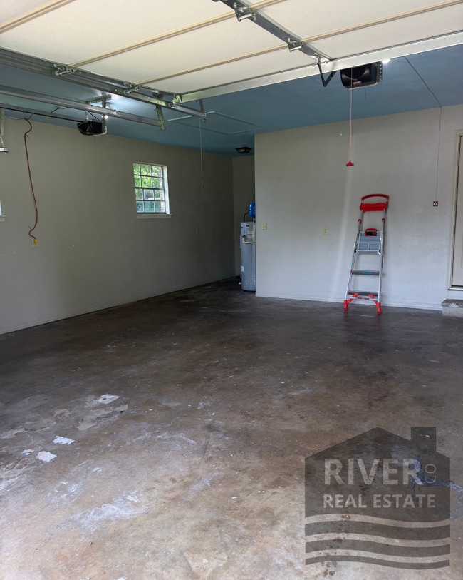 Building Photo - 1607 Harding Ave
