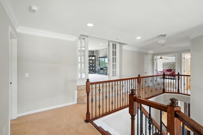 Building Photo - Five Bedroom House in Deerfield Township!