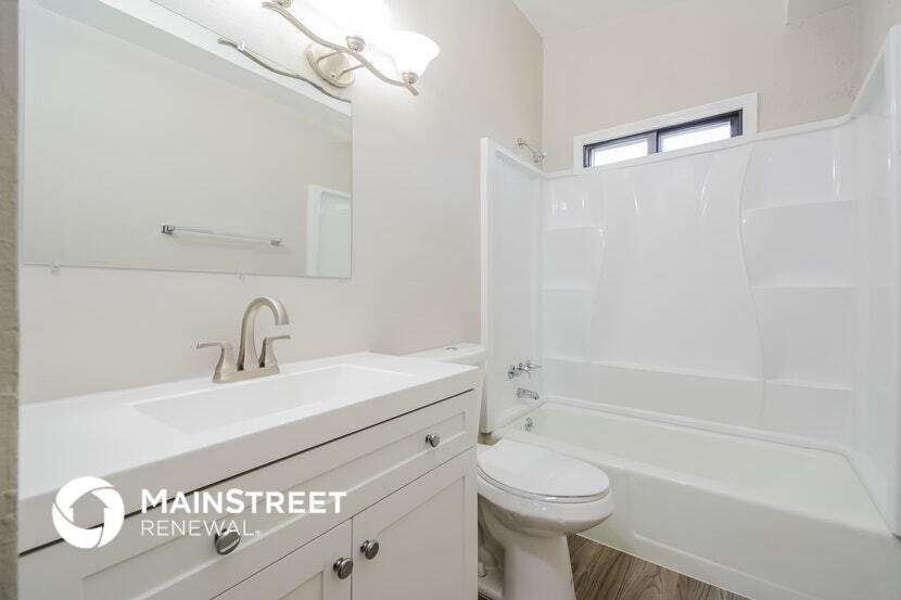 Building Photo - 734 W Holladay Dr