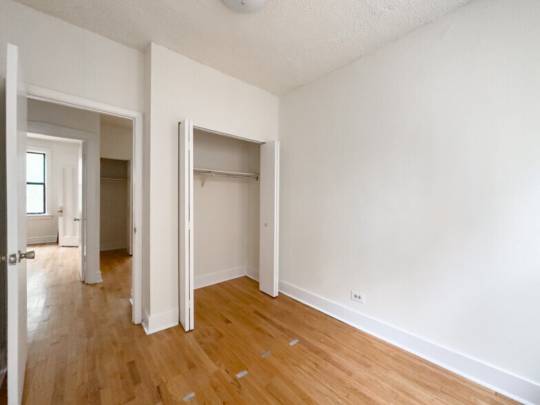 Building Photo - 1540 N Kedzie Ave