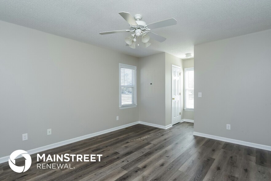 Building Photo - 33 Wallace St