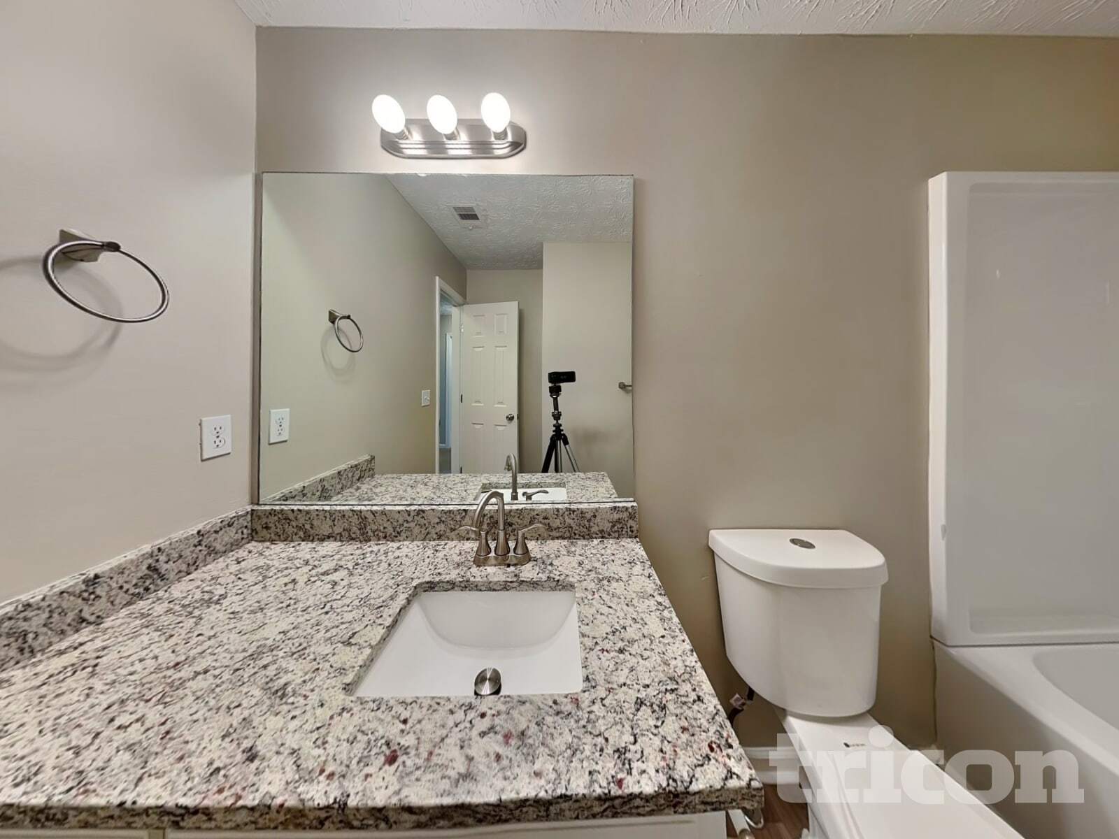 Building Photo - 1485 Rose Pointe Dr