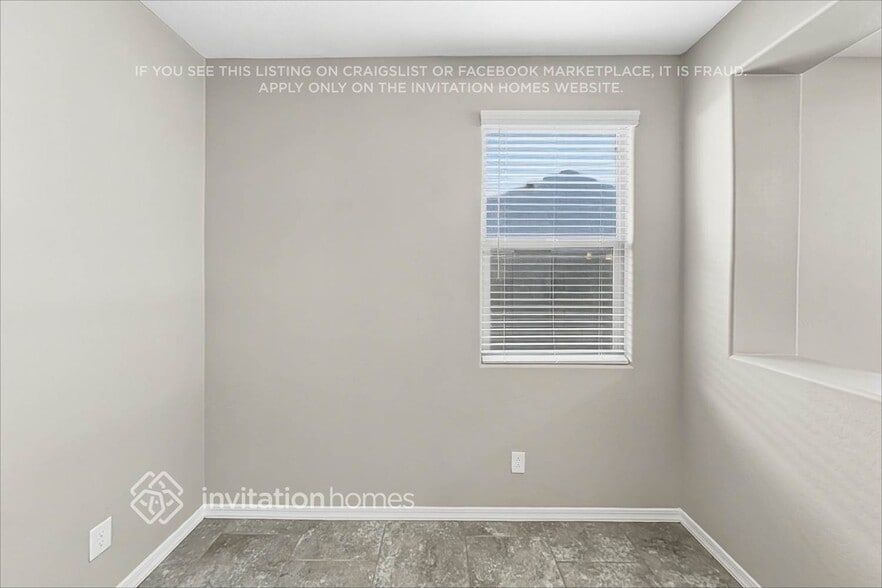 Building Photo - 19018 W Yucatan Dr