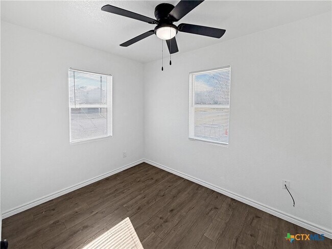 Building Photo - 515 Bremser Ave