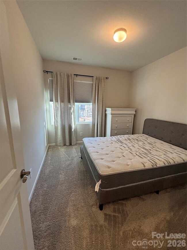 Building Photo - 5200 Somerset Hill Ln