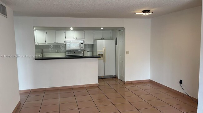 Building Photo - 4430 NW 79th Ave