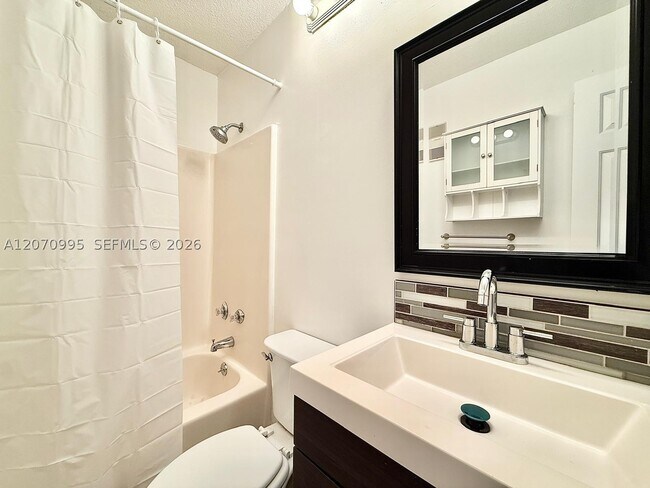 Building Photo - 277 Cypress Point Dr
