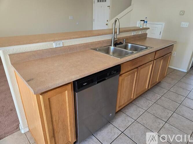 Building Photo - 3815 Josephine Heights