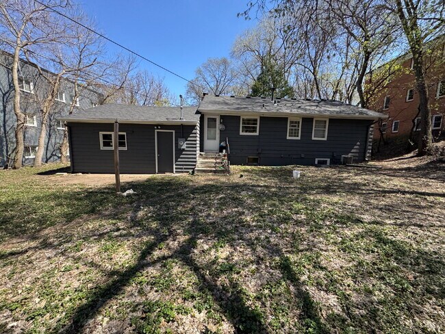 Building Photo - Charming 3-Bed Home with Finished Basement and huge backyard.