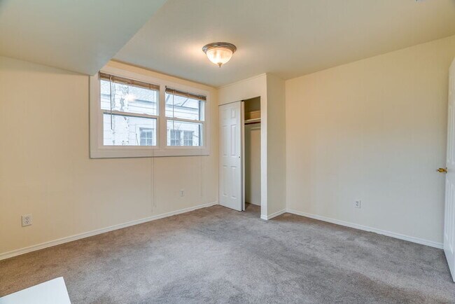 Building Photo - 5814 N Mississippi Ave