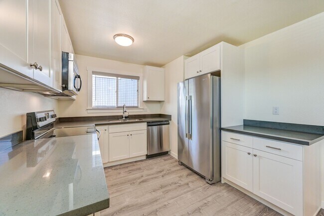 Building Photo - 2516 S 286th Pl