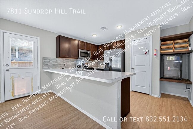 Building Photo - 7811 Sundrop Hl Trl
