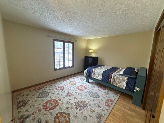 Building Photo - 9229 Westdrum Ct