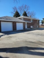 Building Photo - 211 W Glenmore Dr