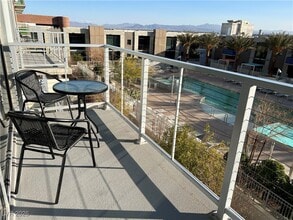 Building Photo - 353 E Bonneville Ave