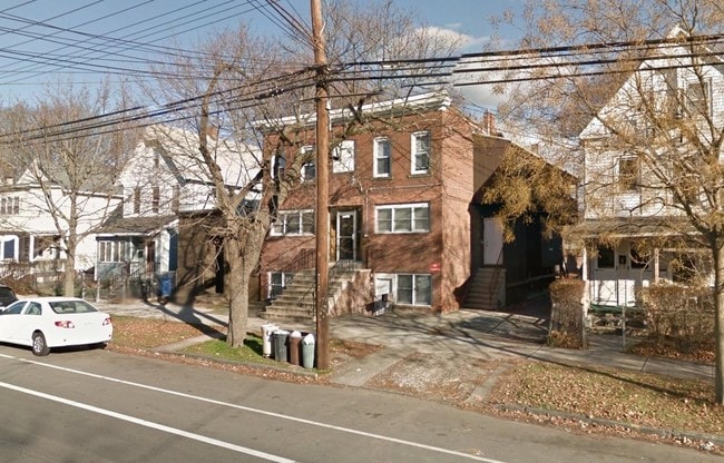 Primary Photo - 747-749 Dixwell Ave