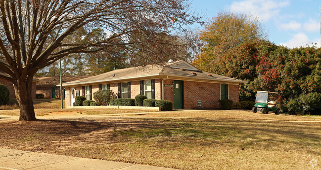 Building Photo - Richland Village