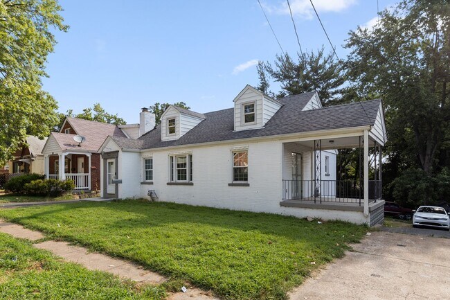 Building Photo - 10050 Diamond Dr