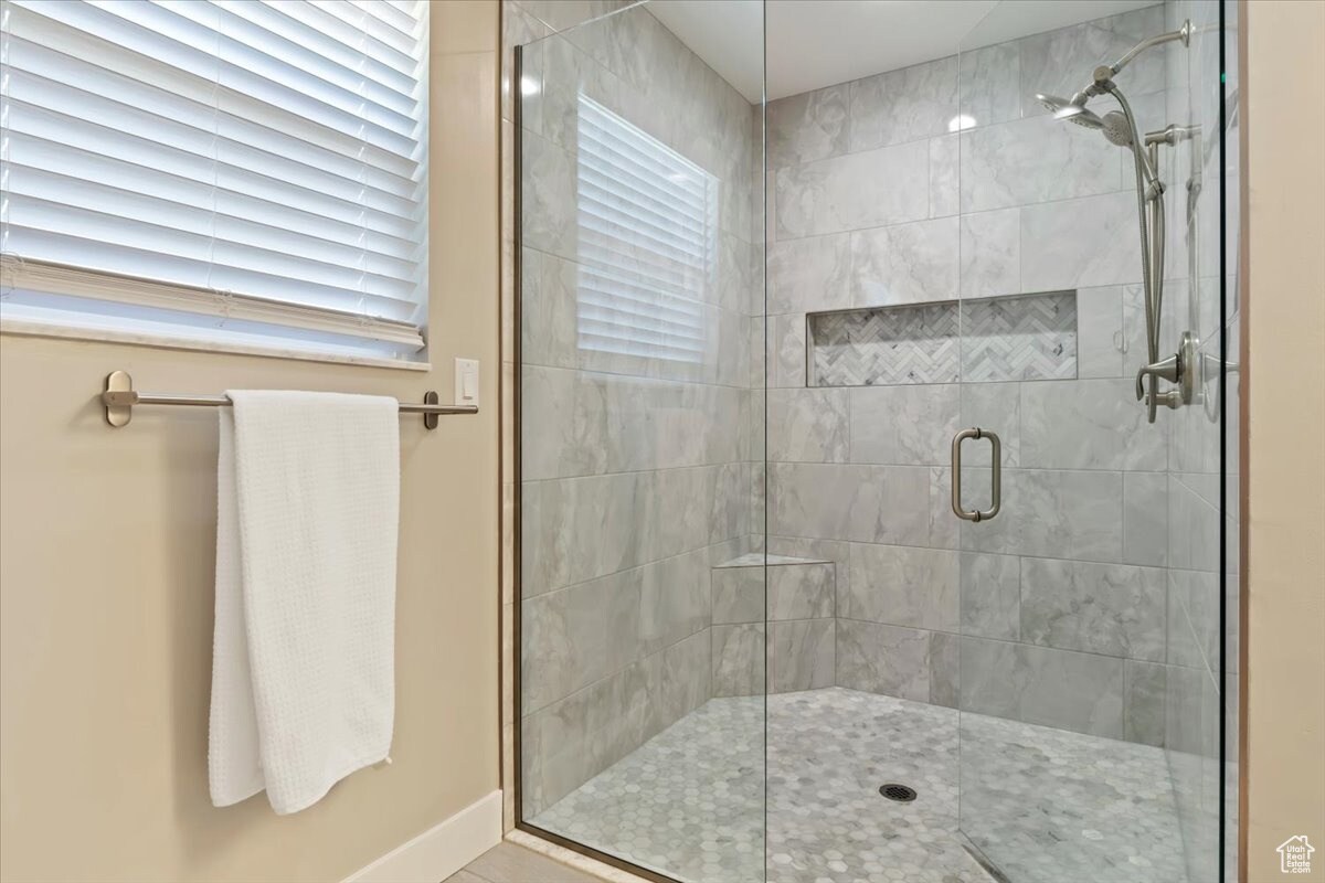 Primary Shower - 4089 S Edith Grove Ln