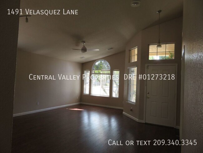 Building Photo - OCTOBER SPECIAL! $300 off 1st Month's Rent!