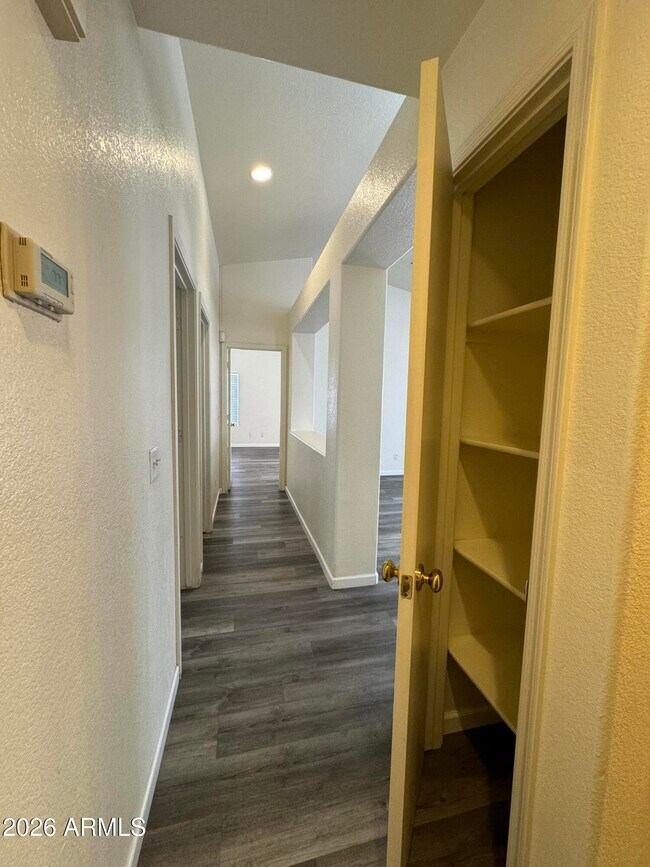Building Photo - 2380 E Derringer Way